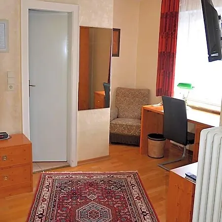 Ξενοδοχείο Waldersee 3*