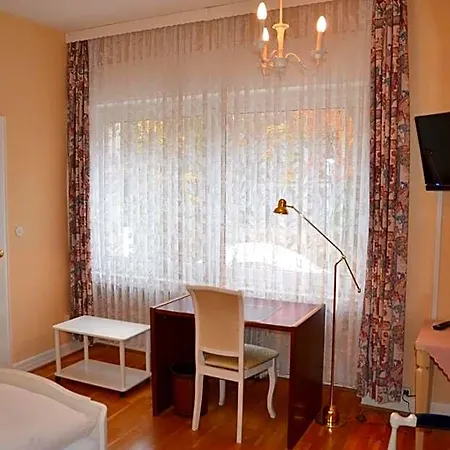 Waldersee 3* Ανόβερο