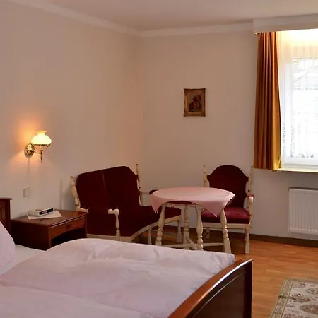 Hotel Waldersee 3*